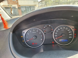 Vând Hyundai I20, benzină, an:2014, 152000 km, AC, ITP val 2027, 4100 euro sau lei la curs valutar   - imagine 4