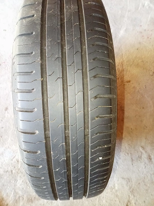 Vand 4 cauciucuri de vara cu janta Continental 185/65/R15 - imagine 2