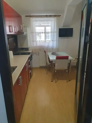 Inchiriez apartament cu 2 camere cu parcare,zona Porii - imagine 5