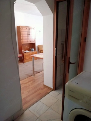 Vand apartament 3 camere in Hunedoara, et 2 - imagine 6