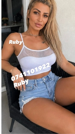 Ruby naturala si discreta 
