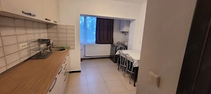 Inchiriere apartament 3 camere decomandat Micro4 Targoviste - imagine 3