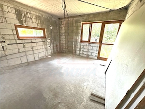 99.900 Euro casa+teren 1000 mp(concesiune) in com Sendreni - imagine 6