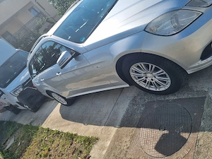 Mercedes e220 - imagine 2