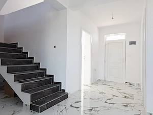 Casa individuala. Aproape de Uzina de apa. Curte generoasa. - imagine 2