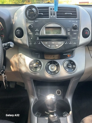 Vând Toyota Rav 4 anul 2007  - imagine 5