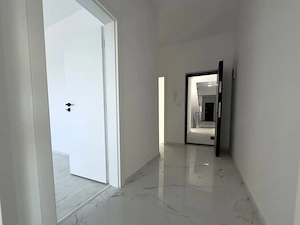 Decomandat cu bucatarie inchisa, finalizat. Zone cafe 2 ! - imagine 5