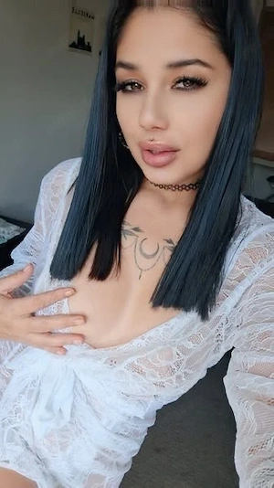 heii sunt andreea abia ce am ajuns fac doar deplasari să iti ofer momente de neuitat 