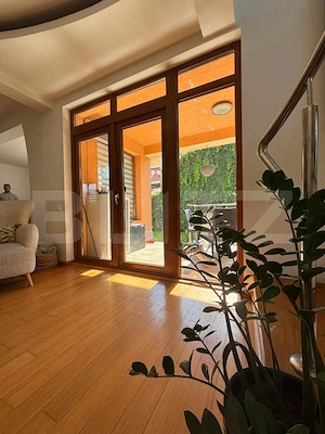 Casă individuală mobilată în stil scandinav, curte amenajată, 135 mp - imagine 4
