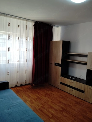 Apartament  2 camere decomandat 