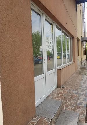 Proprietar - Spatiu Comercial  Birou 36 mp , Piata Malu Rosu Ploiesti ,Curent Trifazat. - imagine 2