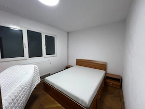 OFERTA !!! 3 camere Medicina etaj 2 cu CENTRALA PROPRIE mobilat si utilat 2 balcoane bucatarie mare