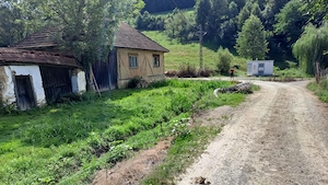Casa cu teren de 1 hectar în Roșia, Bihor, zonă turistică. - imagine 3