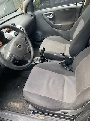 Opel Corsa C 1.2 Twinport - imagine 4