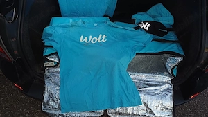 Ghiozdan, geacă si tricou WOLT  - imagine 3