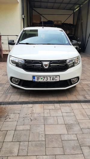 Vând Dacia Sandero foarte bine intretinuta