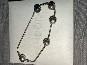 Bratara Pandora