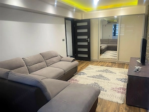Apartament 2 camere, 60 mp, zona Centru - imagine 2
