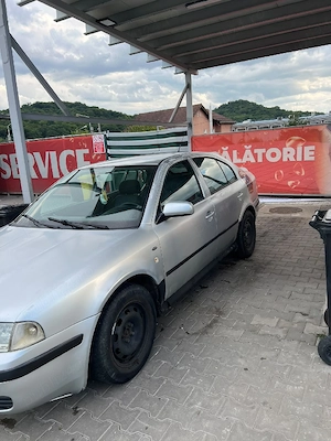 SCODA Octavia 1.6 benzina  - imagine 5