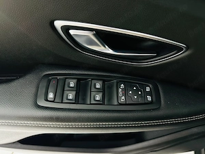 Renault Grand Scenic - imagine 12