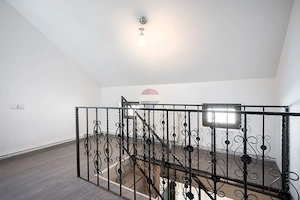 Casă individuală cu 3 camere și curte la preț de apartament - Sânpetru - imagine 11