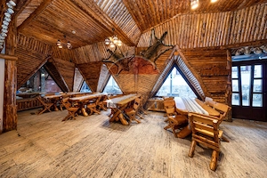 Pensiune cu restaurant și spații comerciale, central Râșnov - imagine 4
