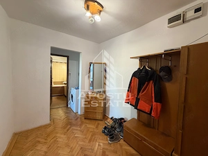 Apartament cu 2 camere de vanzare,decomandat ,Zona Aradului,Timisoara - imagine 9