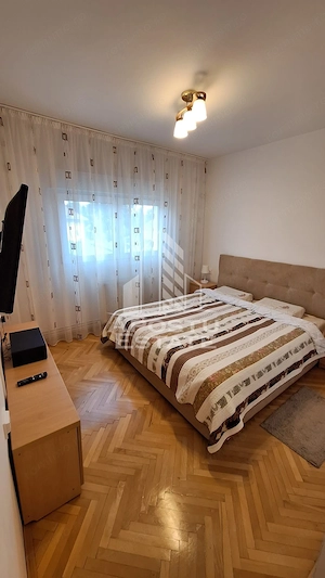 Apartament cu 4 camere, decomandat, etaj 1, BRD, Complexul Studentesc - imagine 2