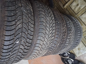 Cauciucuri de iarna + jante 185/60  R14 82T, DOT 3324 - imagine 2