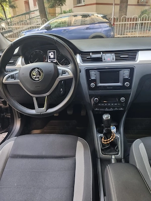 Skoda Rapid  - imagine 8