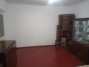 Casa + teren de vanzare in Barlad   zona Tudor Vladimirescu - imagine 4