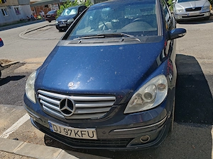Vând sau dezmembrez Mercedes B180 - imagine 3