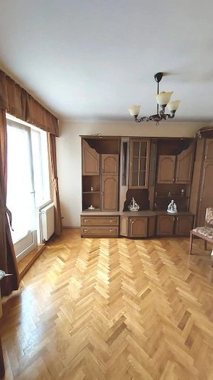 Casa cu teren 150 mp zona Lupeni