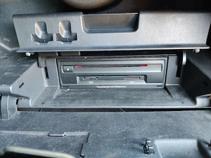 Vând VW POLO echipare HighLine,manuală 5+1,înmatriculată RO,climatronic.incalzite scaune,etc - imagine 6