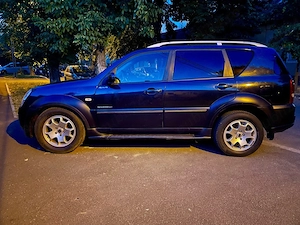 SSANGYONG Rexton II 2.7 XVT A-T Executive Top 186cp 4x4 permanent  An-2008 Euro-4  Automatic SUV Jep - imagine 7