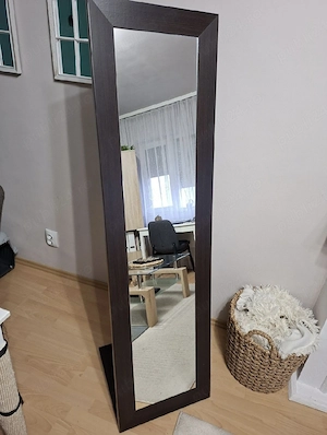 Oglindă și corpuri suspendate  (se pot vinde separat)