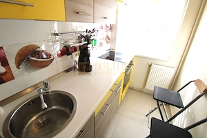 Apartament in zona Gheorghe Lazar - imagine 9