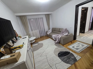 Vand apartament 2 camere decomandat et.1 Simeria