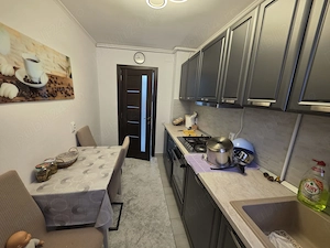 Vand apartament 2 camere decomandat et.1 Simeria - imagine 8