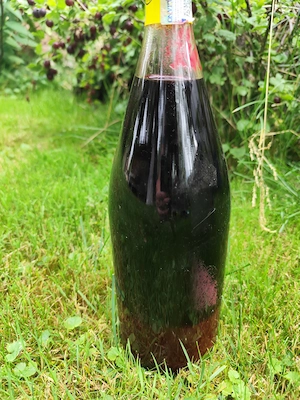 Suc natural pasteurizat de coacăze negre!