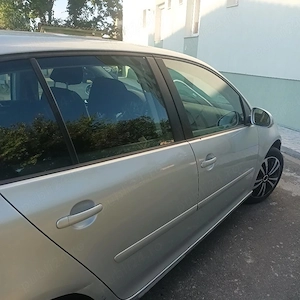 Mașină Wolkswagen  Golf - imagine 2