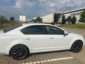 Skoda Octavia 2.0 TDI  DSG 2016-150 cai - imagine 7