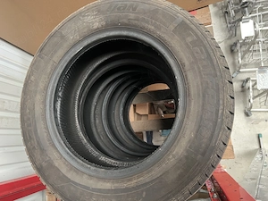 Vand amvelope de vara 195/70/15 C.
