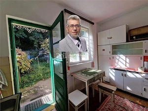 Resita Casa 5 Cam D-P-Etj.1 si Curte