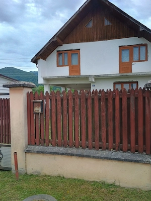 Casă de vânzare + Teren 1400 mp   Sighetu Marmației, strada Zimbrului - imagine 5