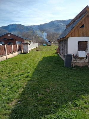 Casă de vânzare + Teren 1400 mp   Sighetu Marmației, strada Zimbrului - imagine 9