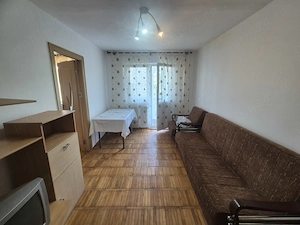Vand apartament 2 camere Micro 3 - imagine 4