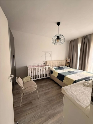 Giroc - 2 Camere - Etaj 2 - Centrala Proprie -  Loc de Parcare