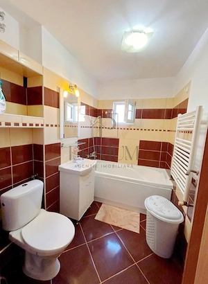 LUNEI - 3 CAMERE - 2 BAI - ETAJ 2 - CENTRALA PROPRIE - DECOMANDAT - imagine 4