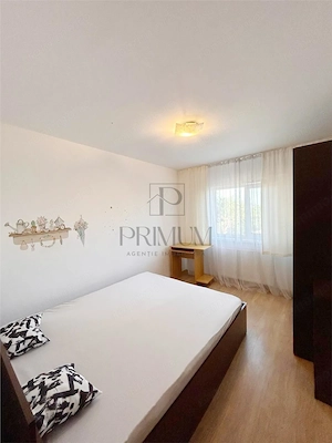 LUNEI - 3 CAMERE - 2 BAI - ETAJ 2 - CENTRALA PROPRIE - DECOMANDAT - imagine 2